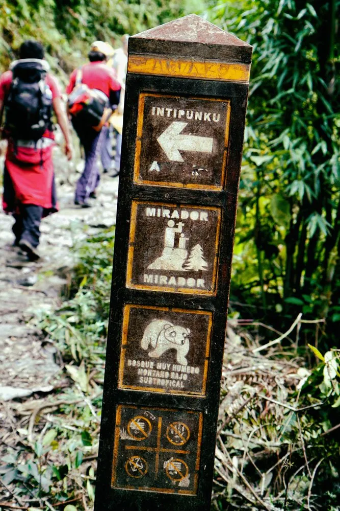 Intipunku sign