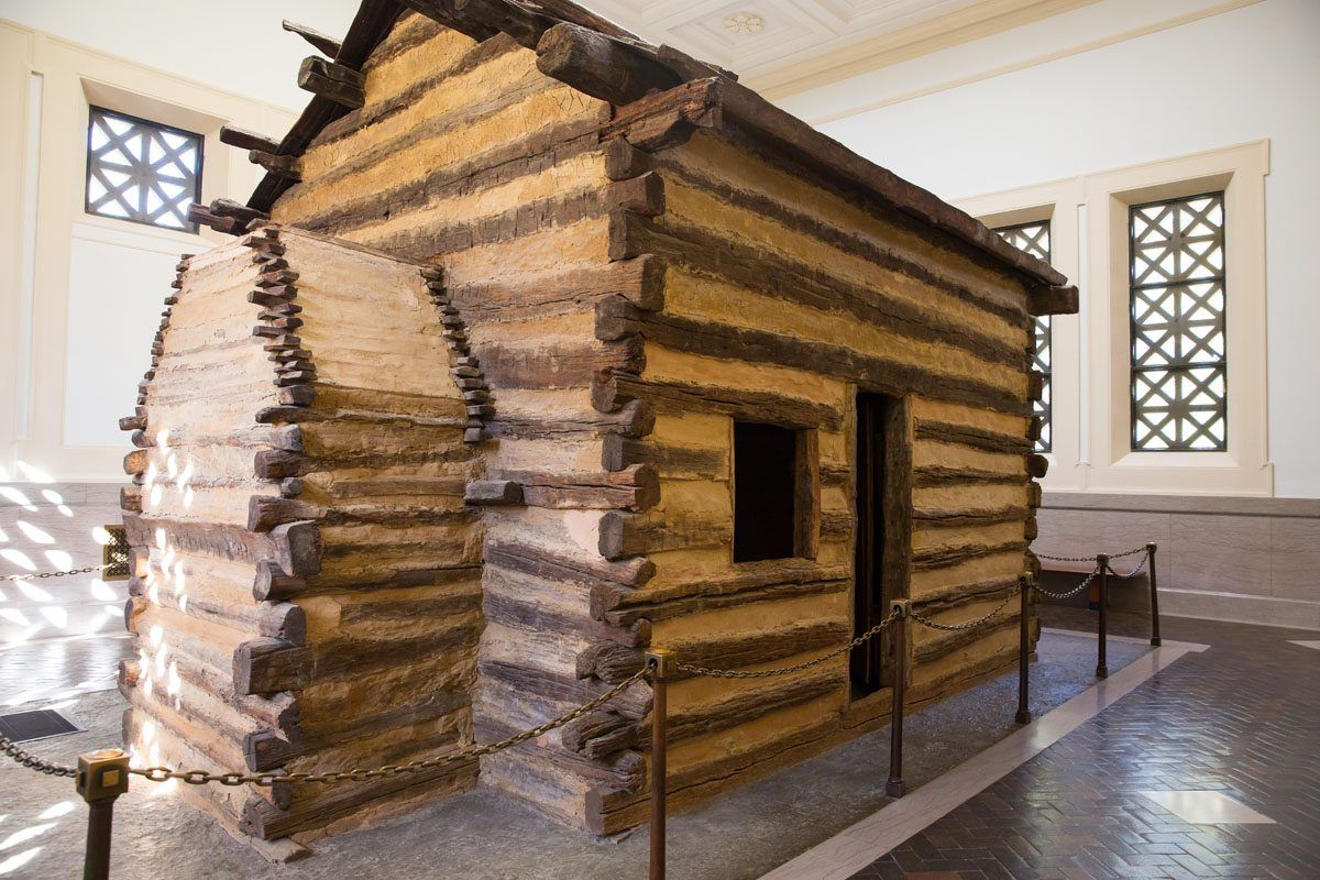 Abraham Lincoln Log Cabin