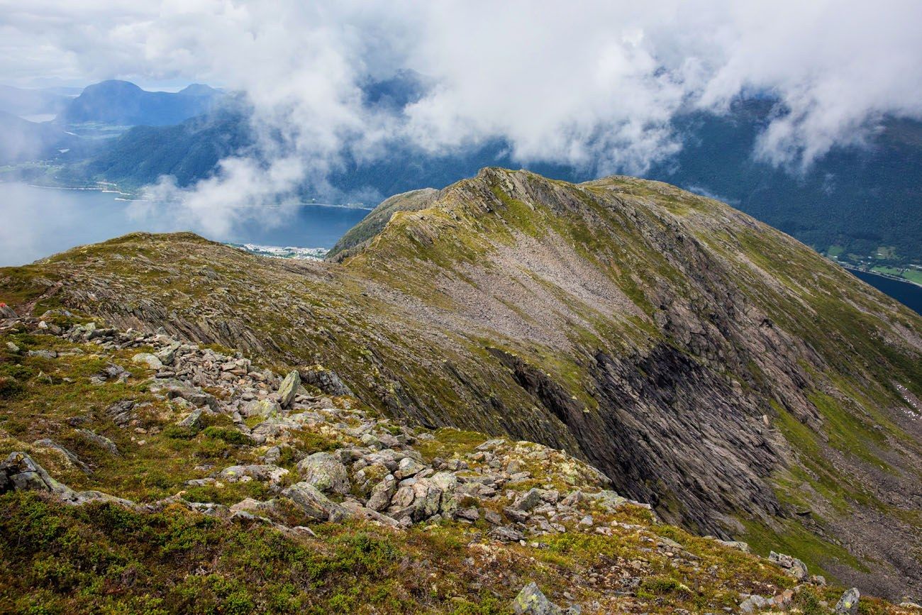 Hike Romsdalseggen