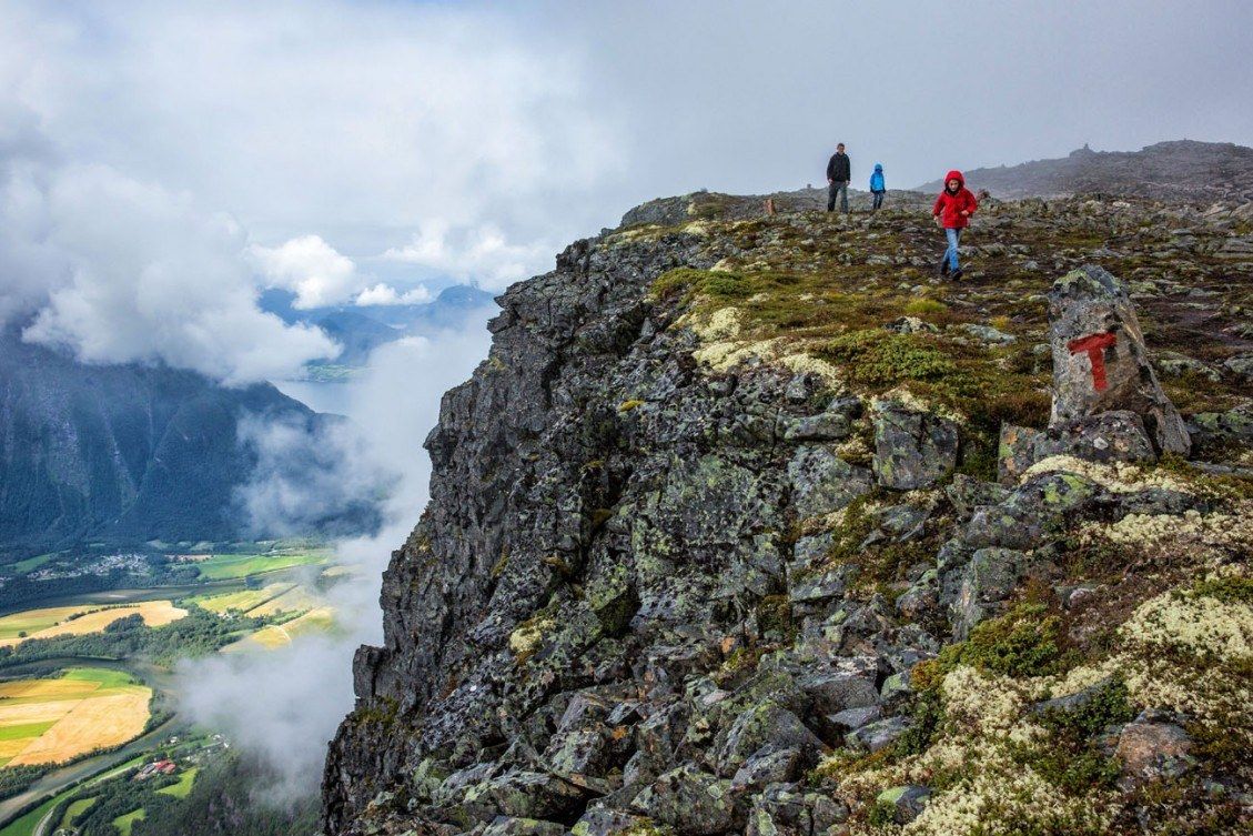 Hiking Romsdalseggen Ridge In Norway Photos Helpful Tips Earth 