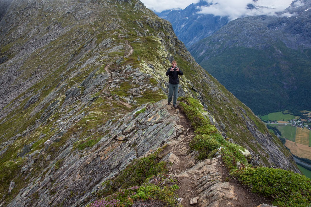 Hiking Romsdalseggen Ridge In Norway Earth Trekkers Hiking Romsdalseggen Ridge In Norway Earth Trekkers