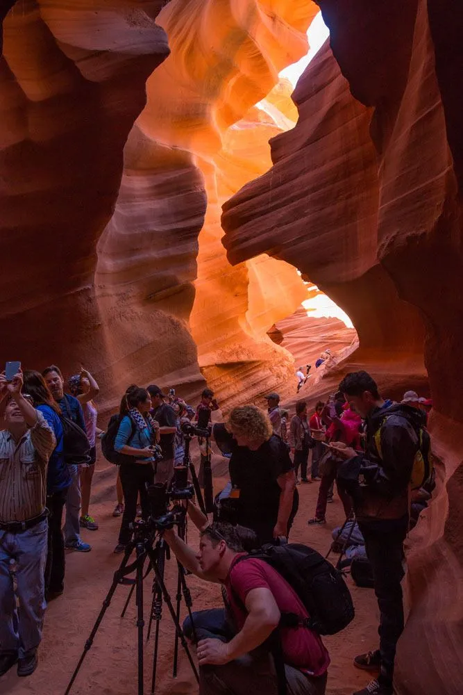 Lower Antelope Canyon Crowds