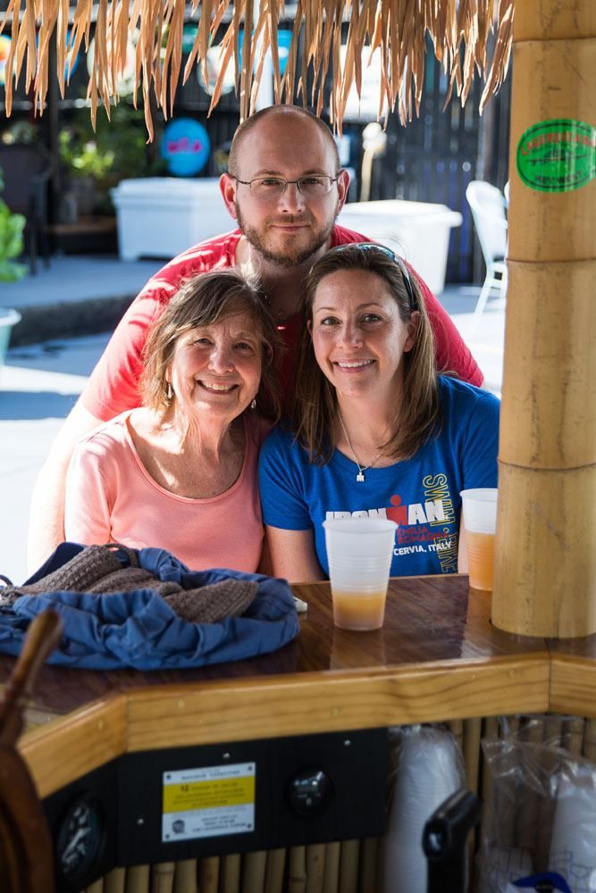 Julie, Mom, Thomas