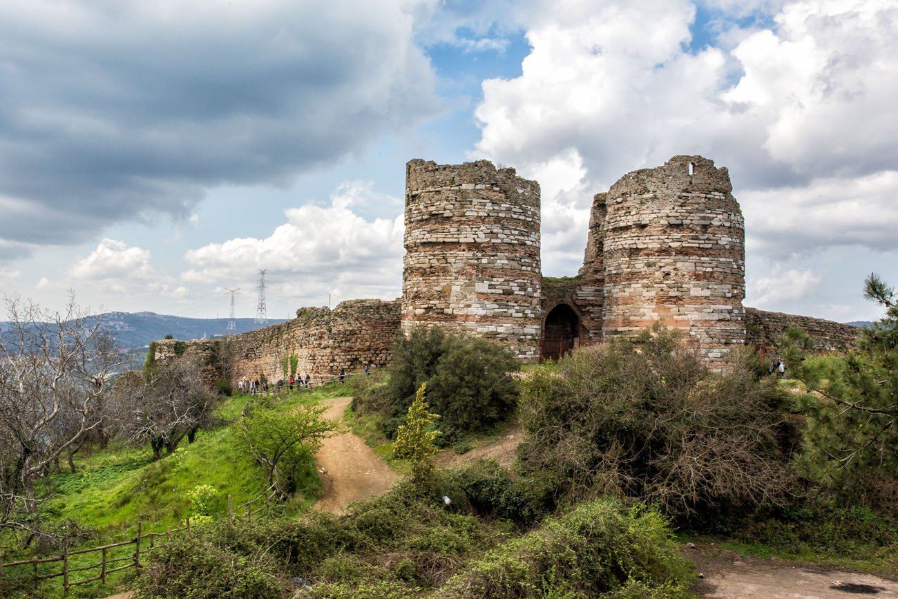 Yoros Castle