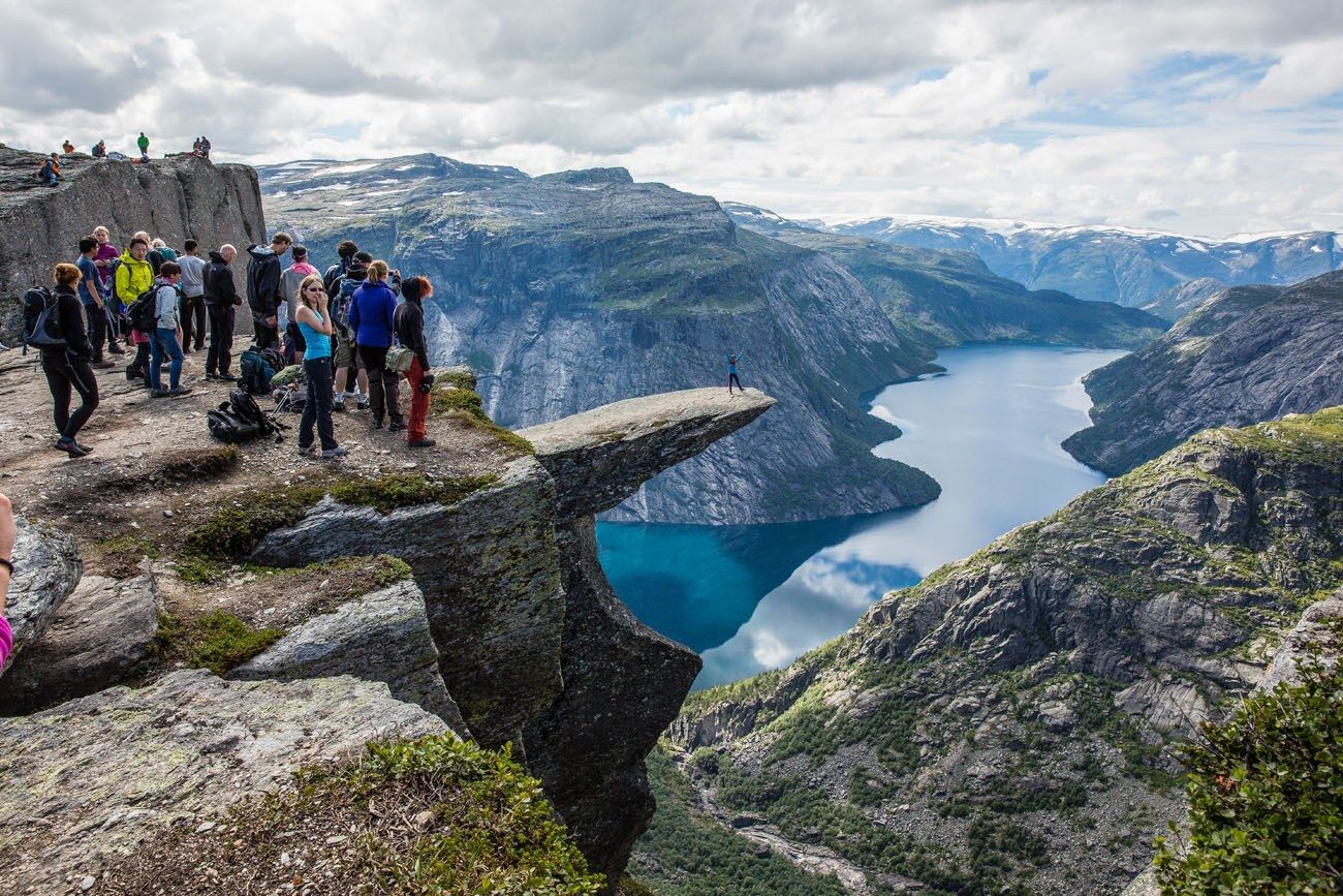 Trolltunga Hiking Guide