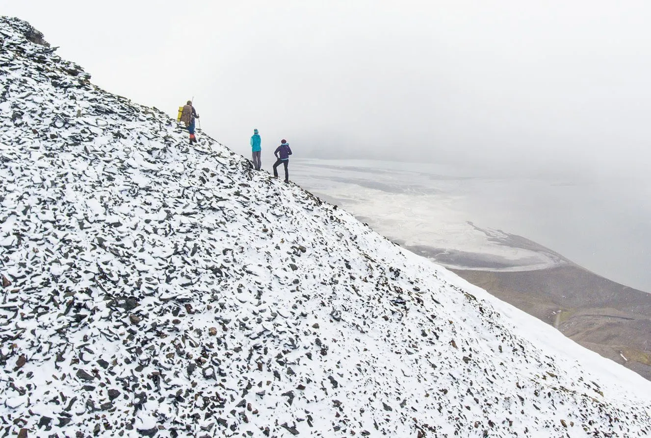 Hiking Hiorthfjellet Drone