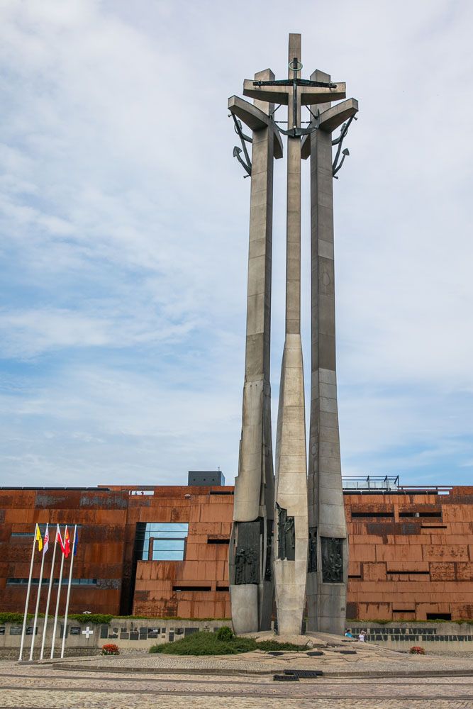 Solidarity Monument