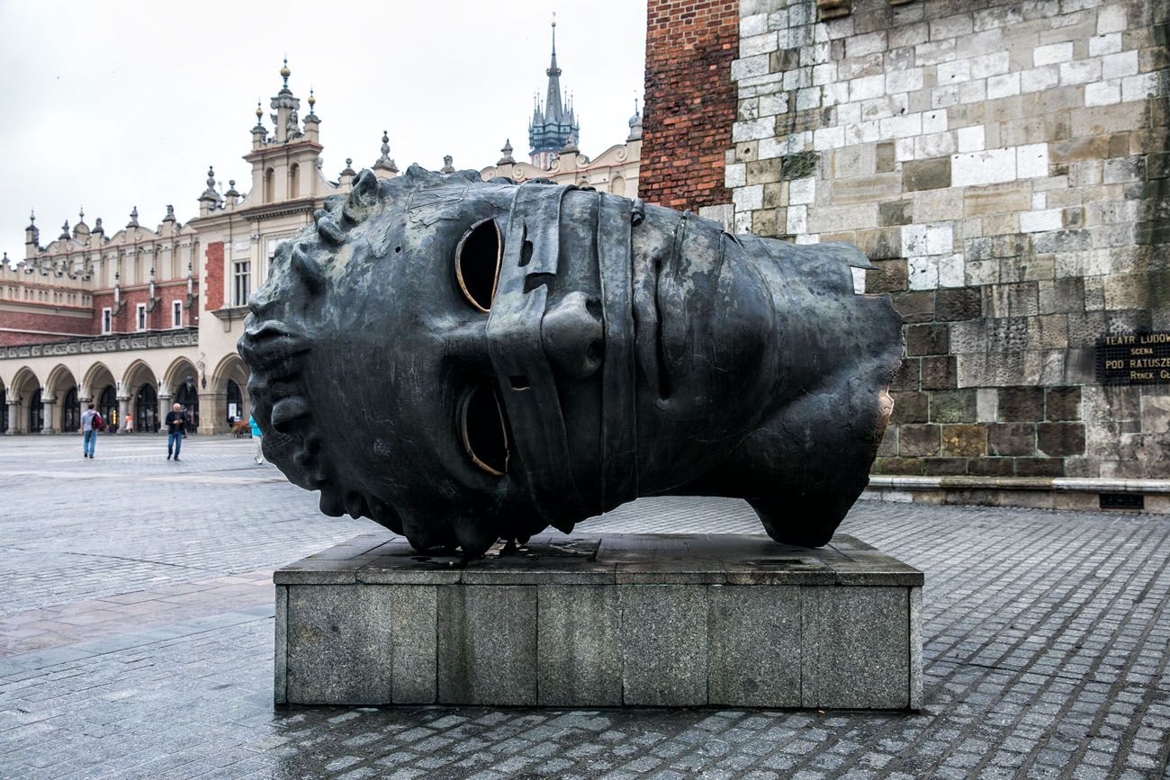 Gigantic Head Krakow