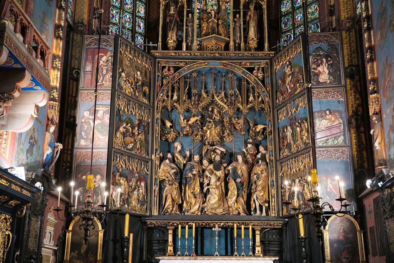 St Mary Basilica Altar best things to do in Krakow