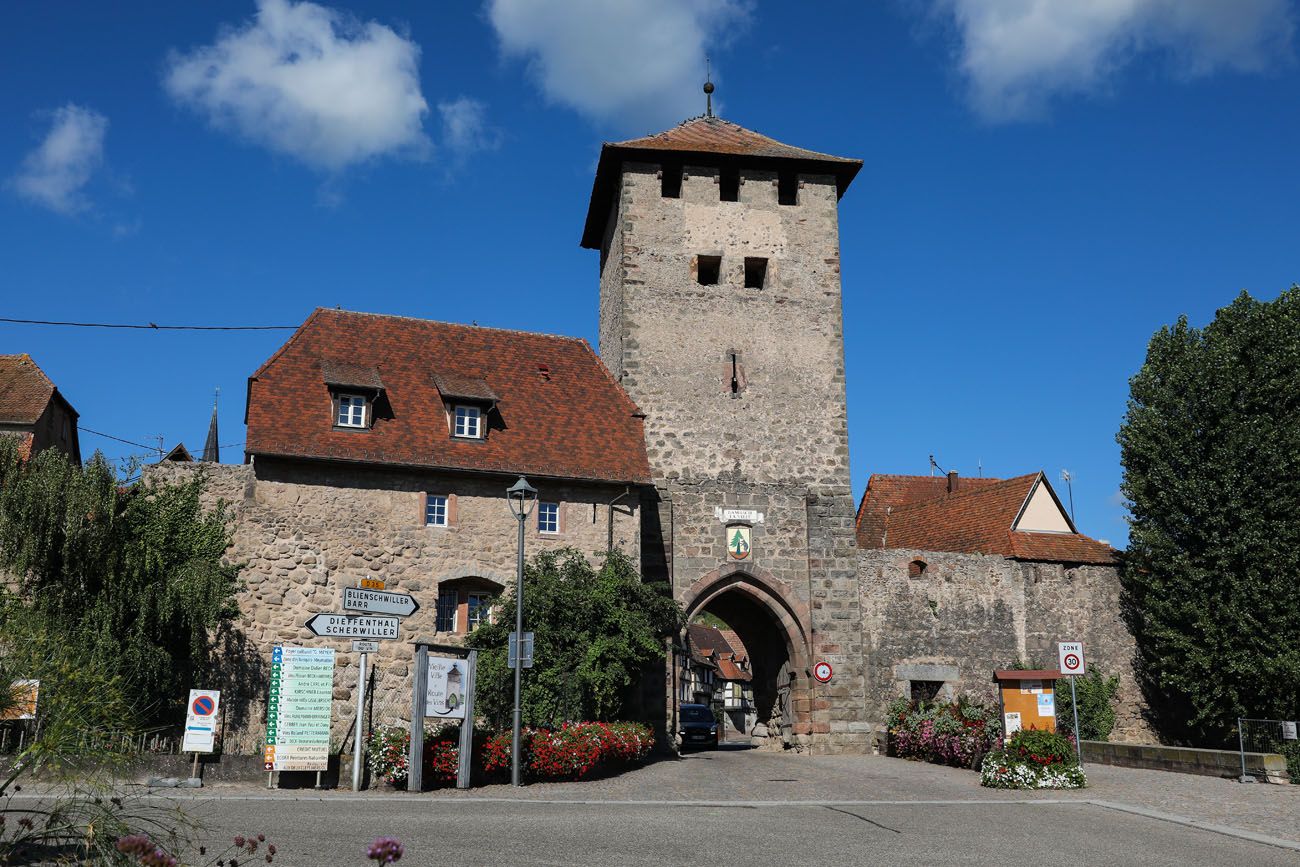 Dambach La Ville Gate