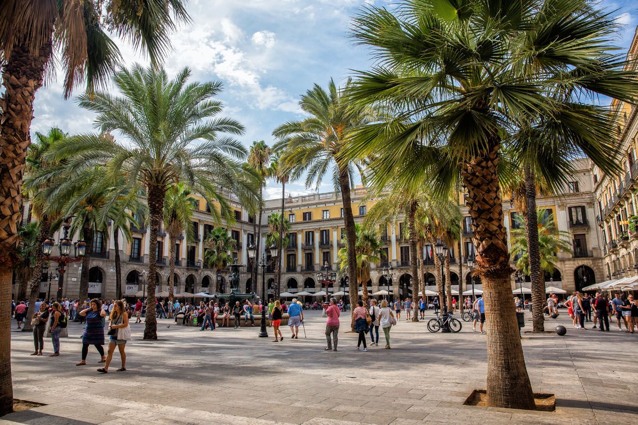 Placa Reial Barcelona 3 days in Barcelona itinerary