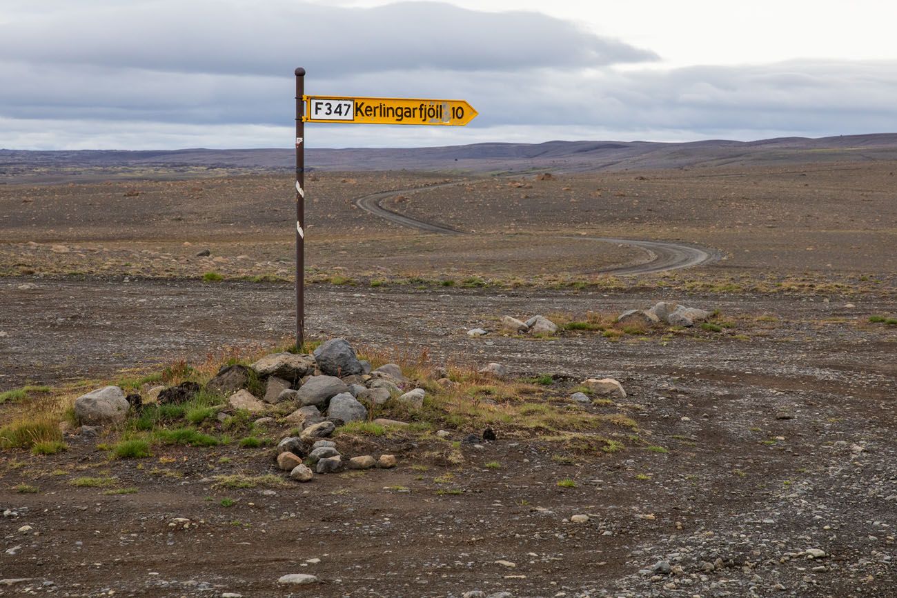 Kerlingarfjoll Road Sign