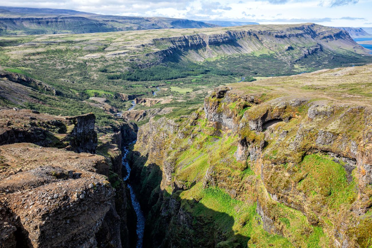 Hike Glymur Fall