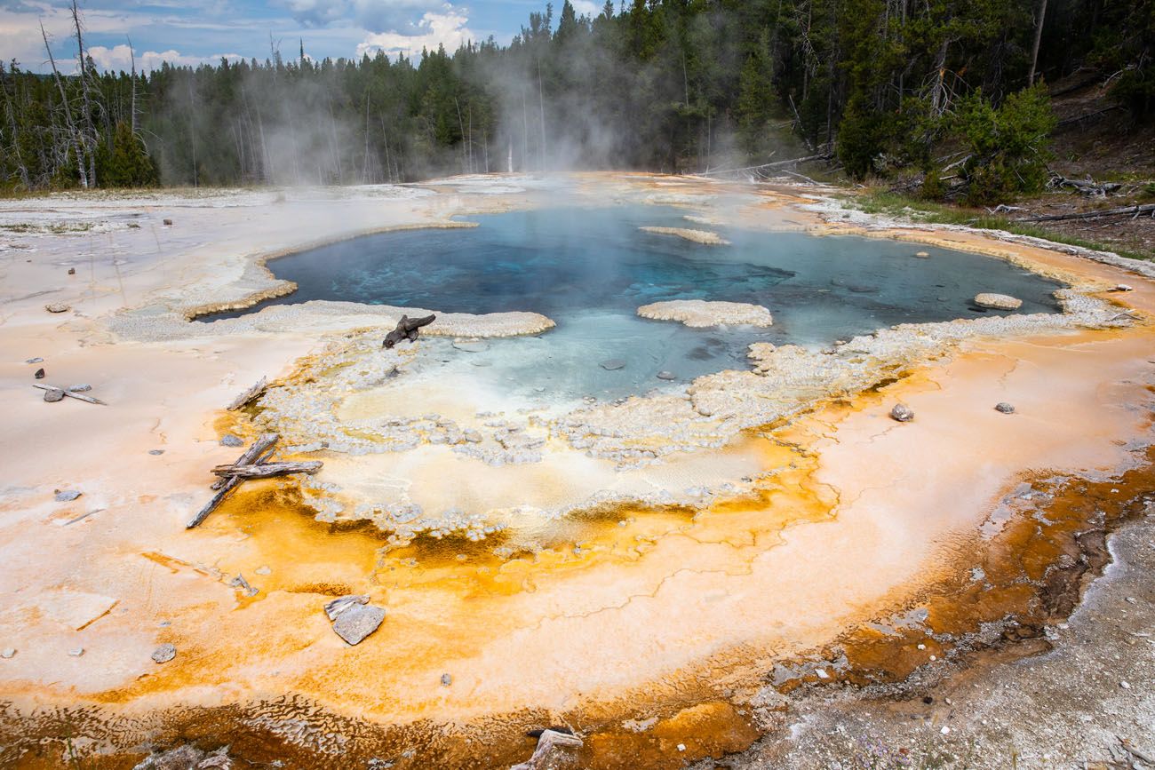 Solitary Geyser best things to do in Yellowstone