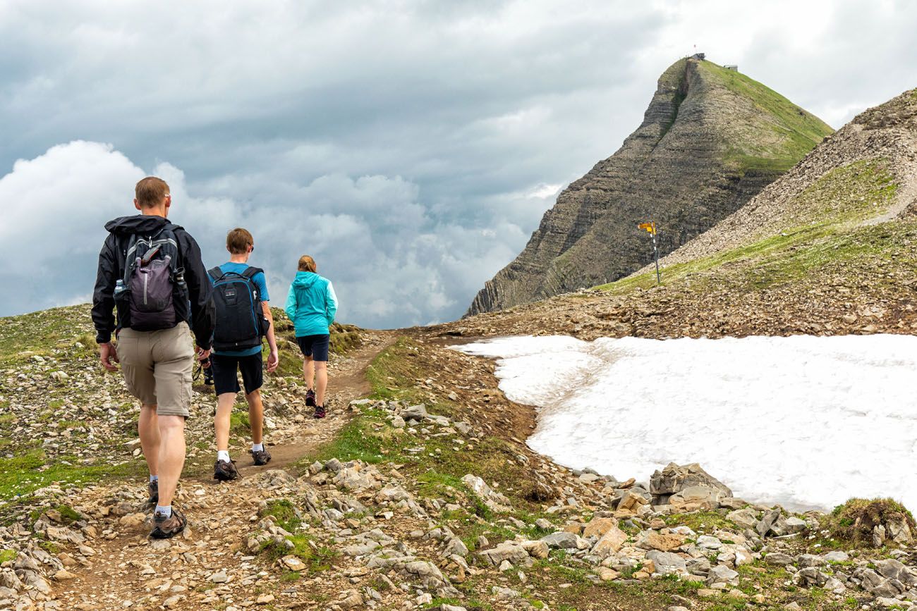 Hiking to Faulhorn