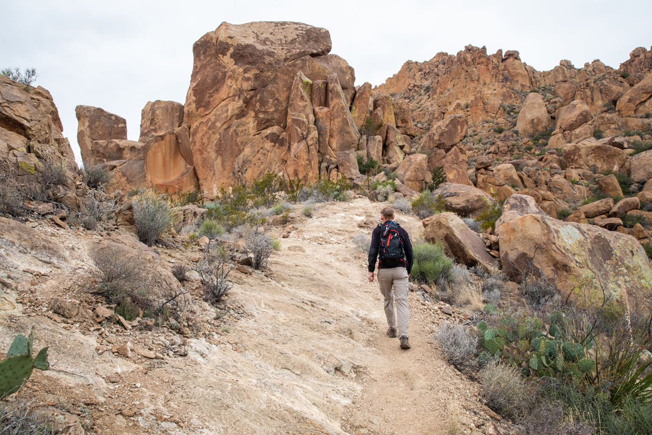 Hiking to Balanced Rock