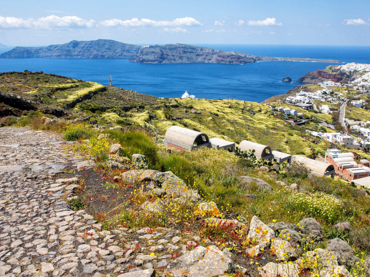 How to Hike from Fira to Oia, the Most Beautiful Walk on Santorini