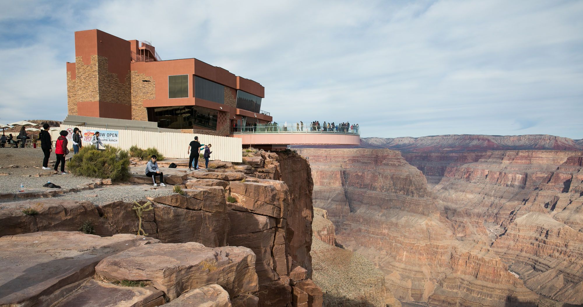 Featured image for “Grand Canyon Skywalk: What to Expect & Is It Worth It?”