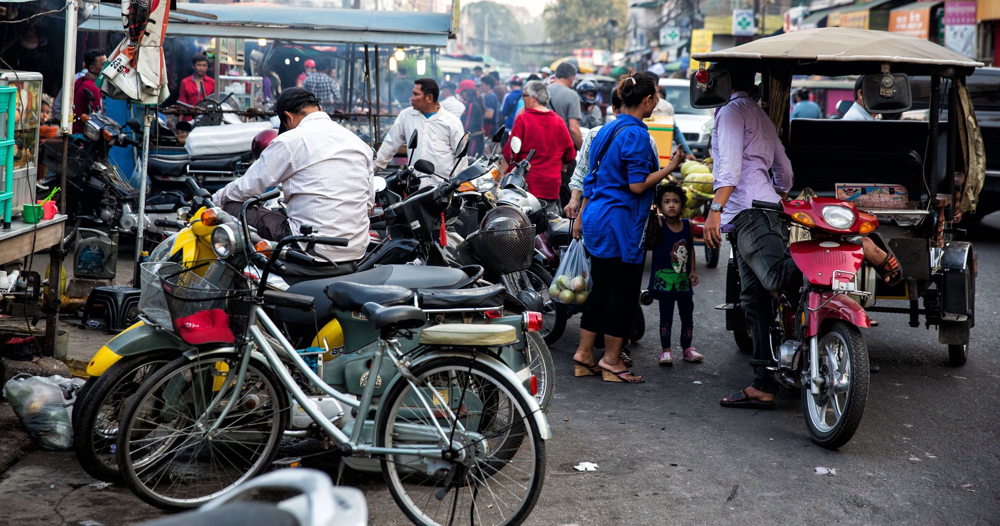 Featured image for “Walking the Streets of Phnom Penh”