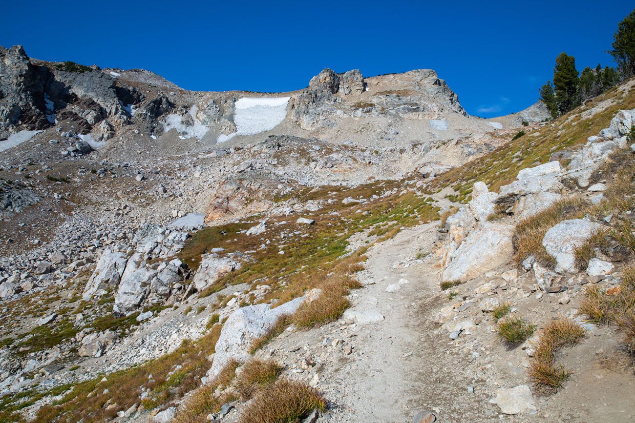 Hike to Paintbrush Divide