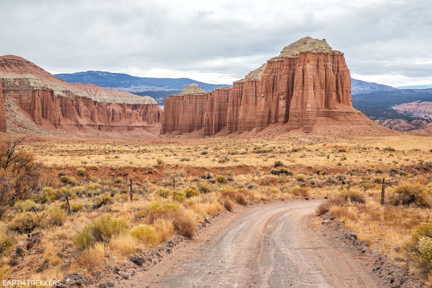 Cathedral Valley Loop Road