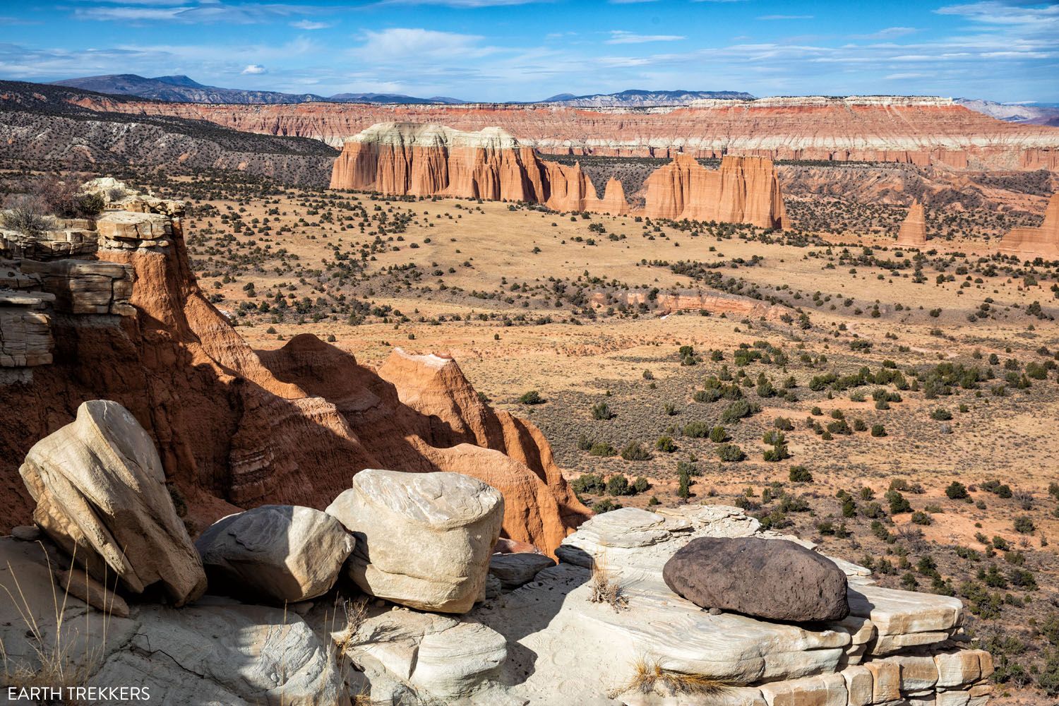 How to Visit Cathedral Valley