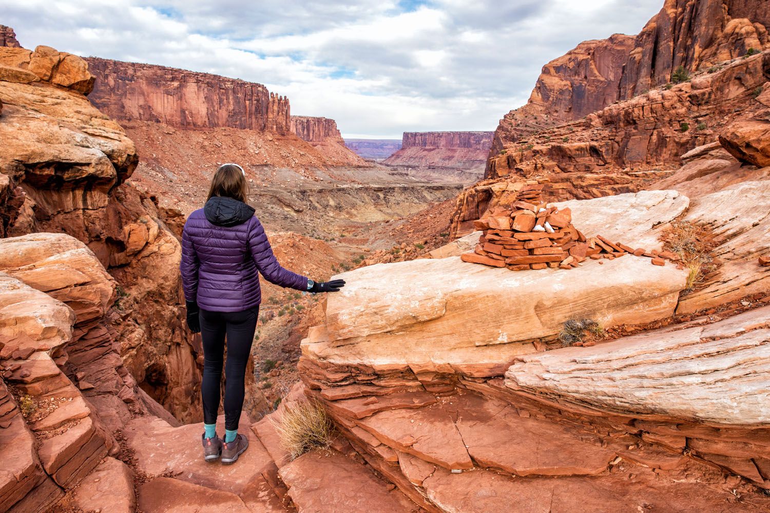 Syncline Loop Hike Guide