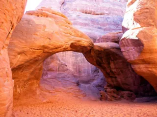 Sand Dune Arch