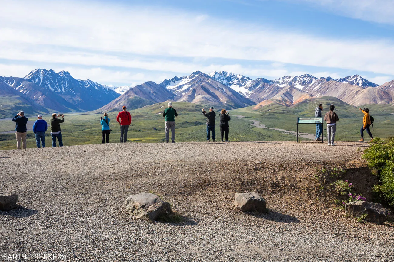 Polychrome Mountain Viewpoint