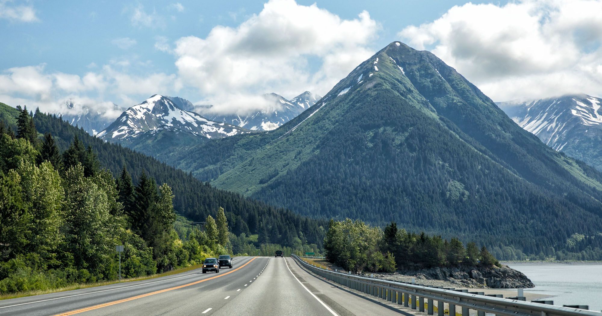 Featured image for “Anchorage to Seward: Best Things to Do on the Seward Highway”