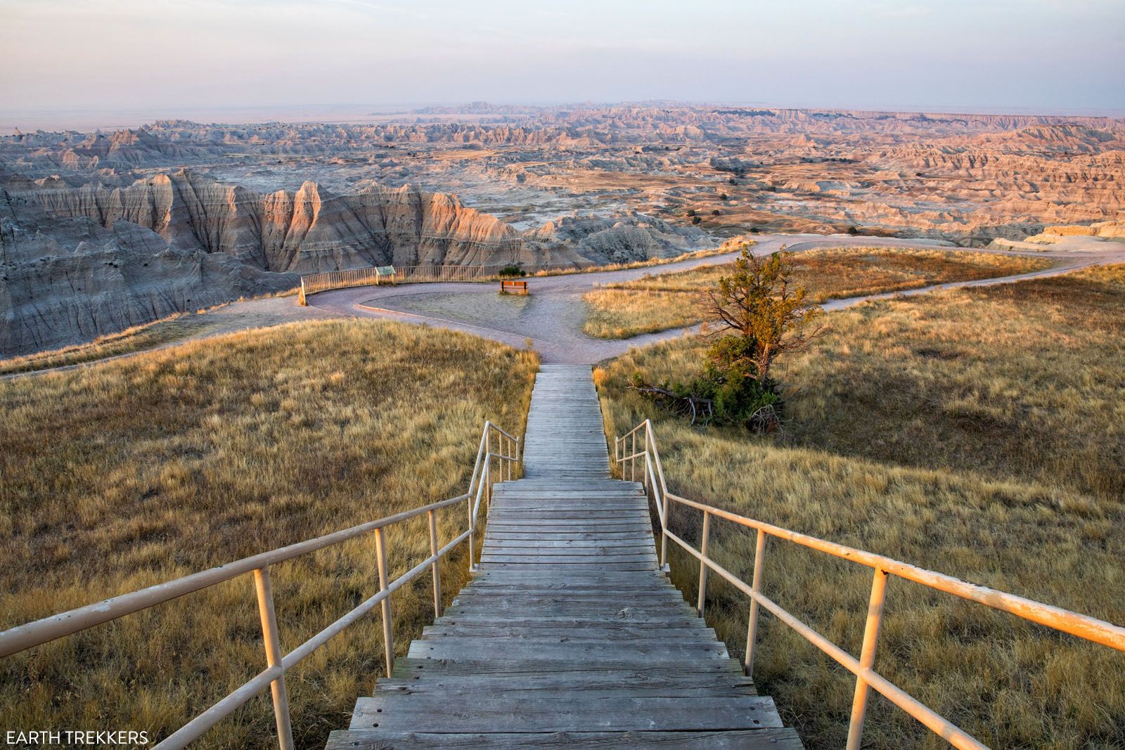 Badlands National Park Travel Guide Earth Trekkers Badlands National Park Travel Guide Earth Trekkers