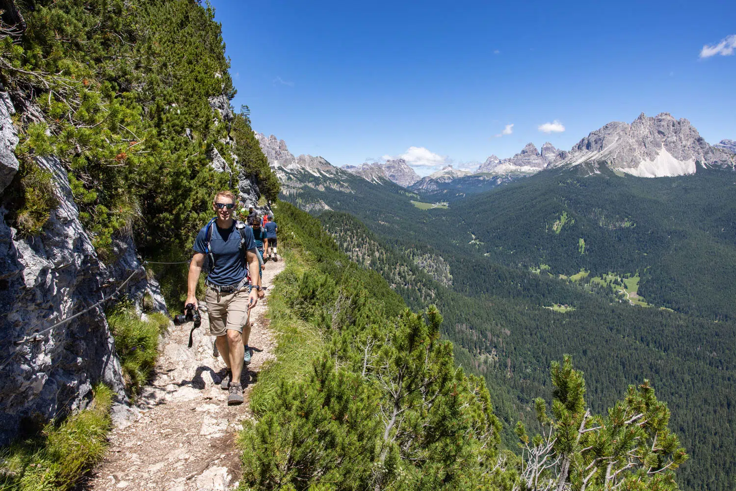 Hiking to Lago Sorapis