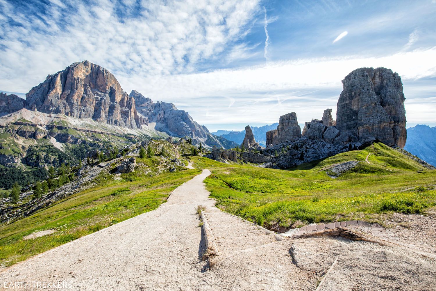 Cinque Torri Trailhead