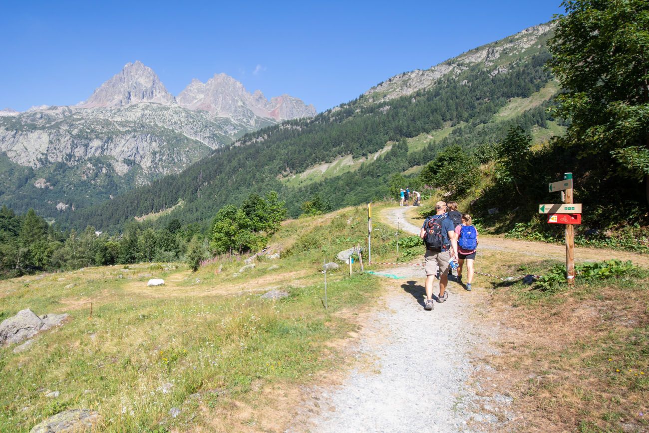 Entering Le Tour