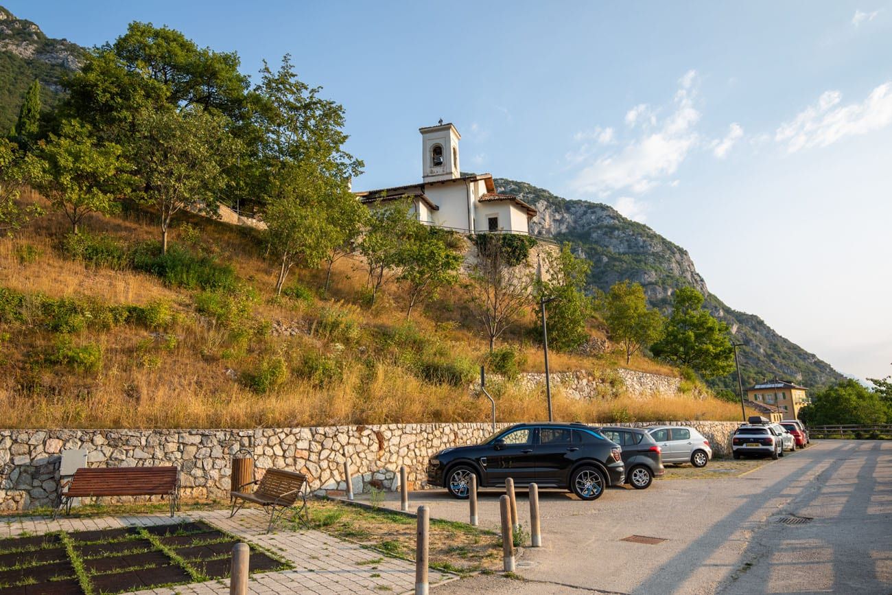 Punta Larici Parking