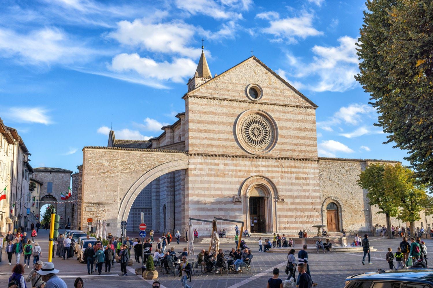 Basilica Santa Chiara | Best Things to Do in Assisi