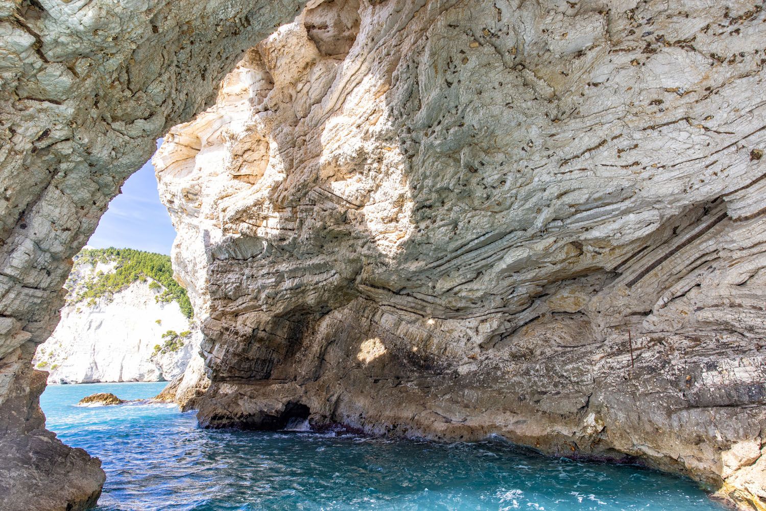 Inside Arco Vignanotica