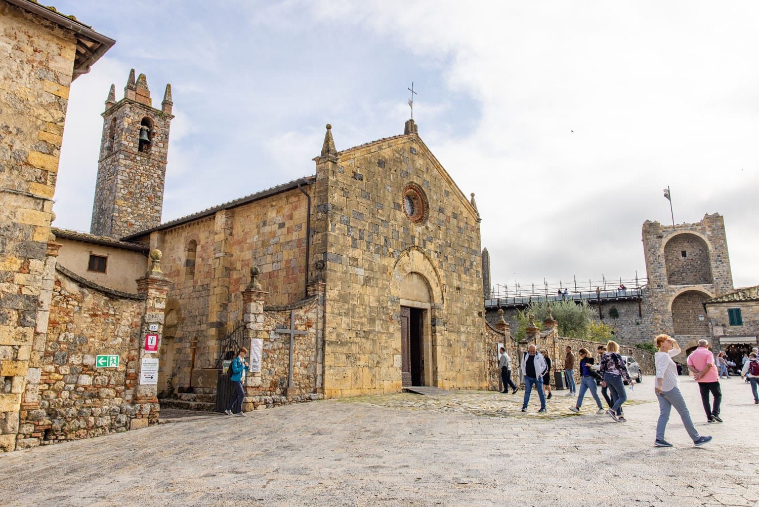 Chiesa di Santa Maria Assunta Monteriggioni