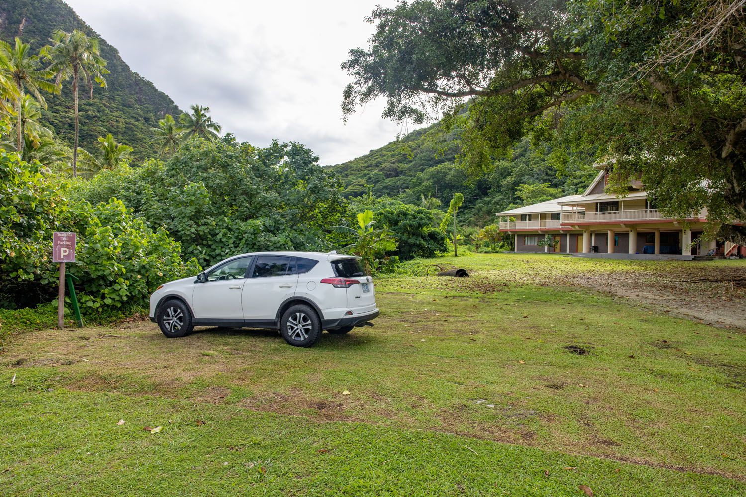 Tuafanua Trail Parking