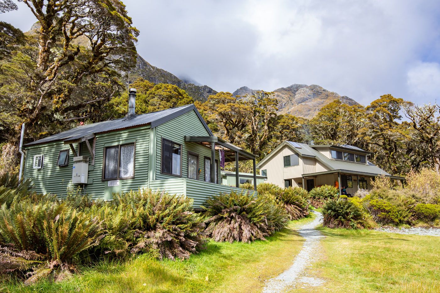 Lake Mackenzie Hut