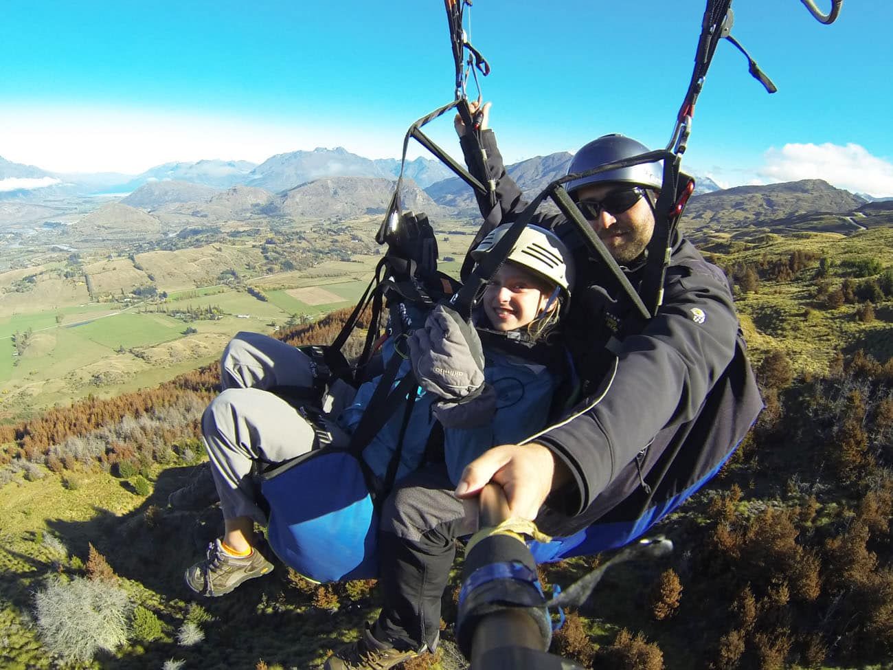 Paragliding in New Zealand