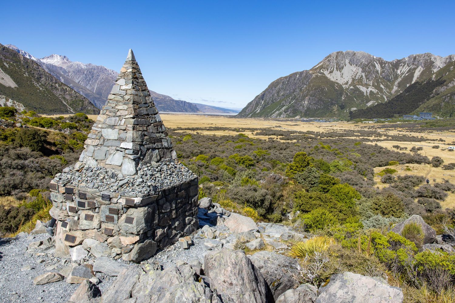 Alpine Memorial Hooker Valley Track