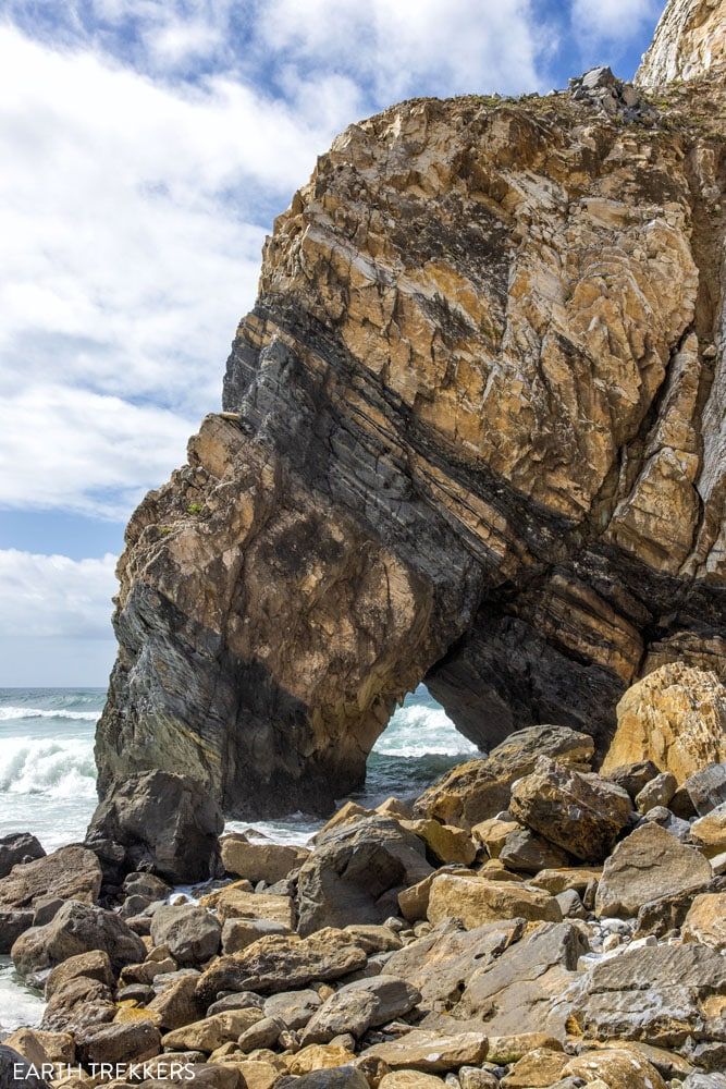 Praia da Ursa Sea Arch