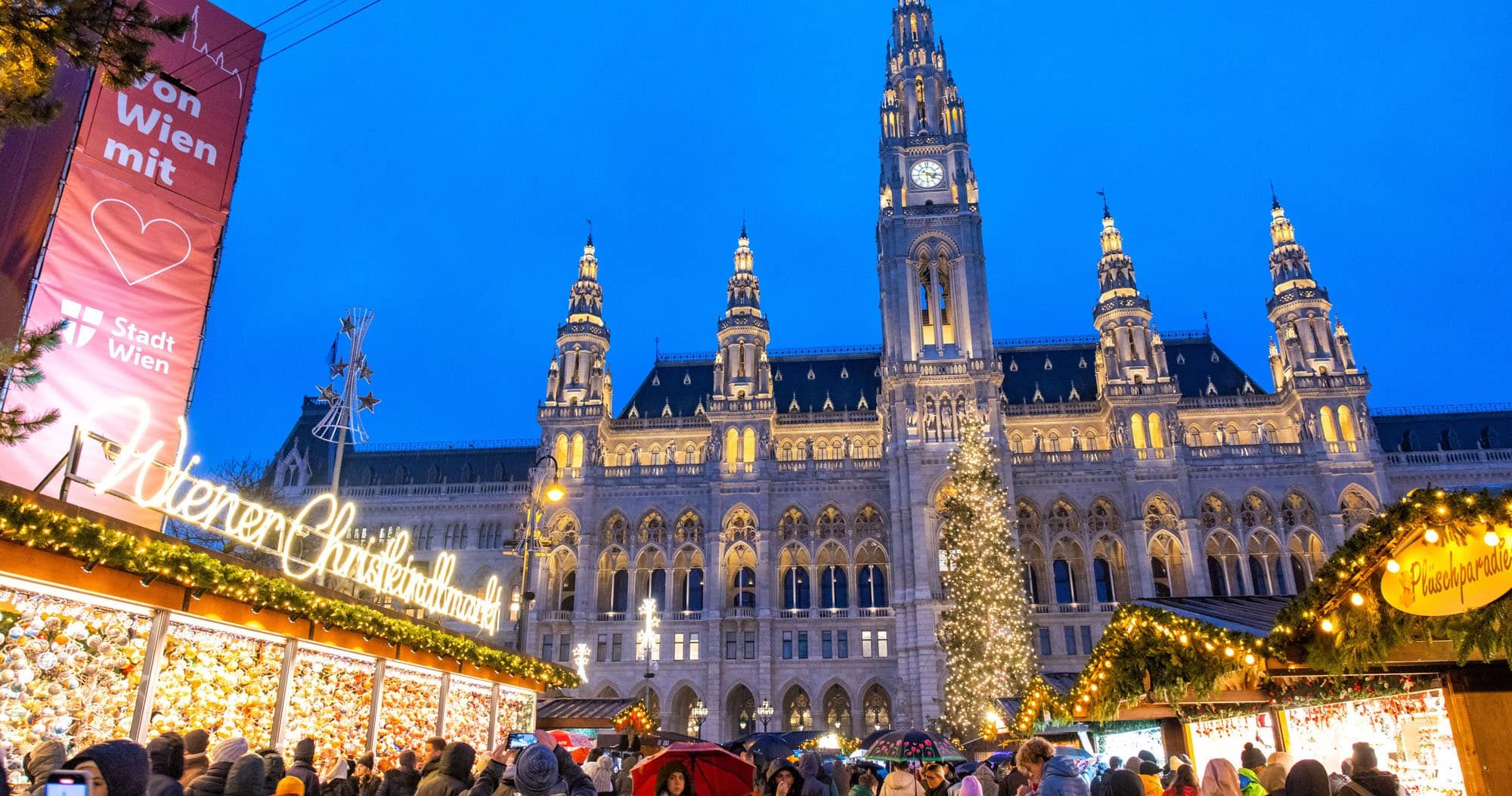 Featured image for “Vienna Christmas Markets 2024 | Where to Eat, Drink & Shop”