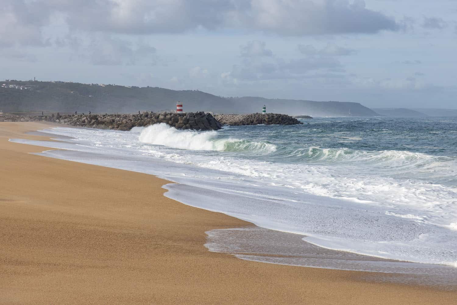 Nazare Beach | Best Things to Do in Nazaré