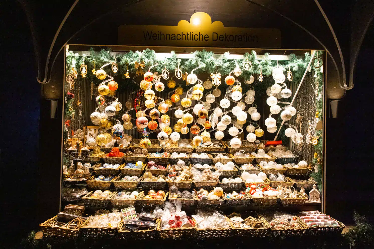 Stephensplatz Christmas Market Shop | Vienna Christmas Markets