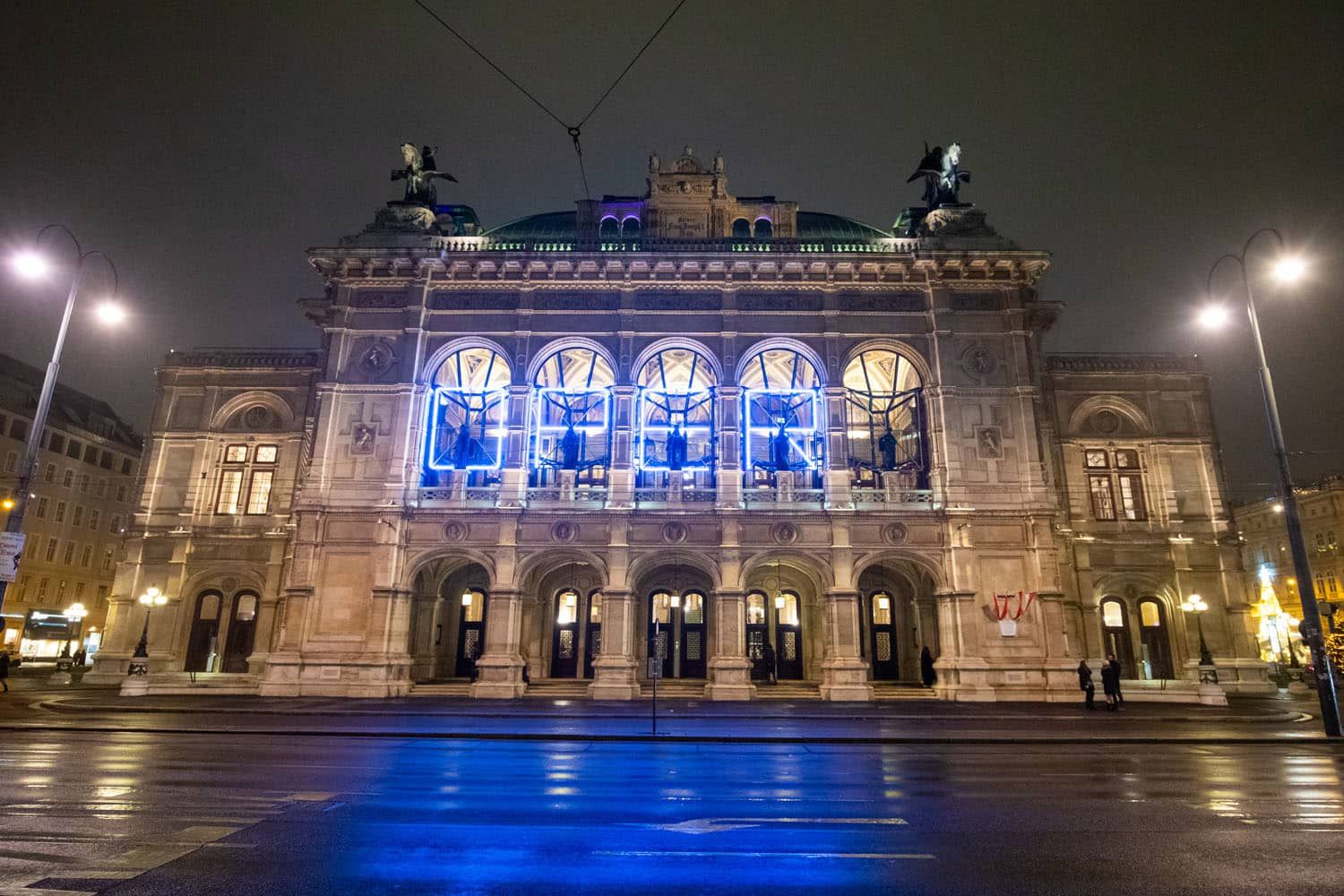 Vienna Opera House Lights
