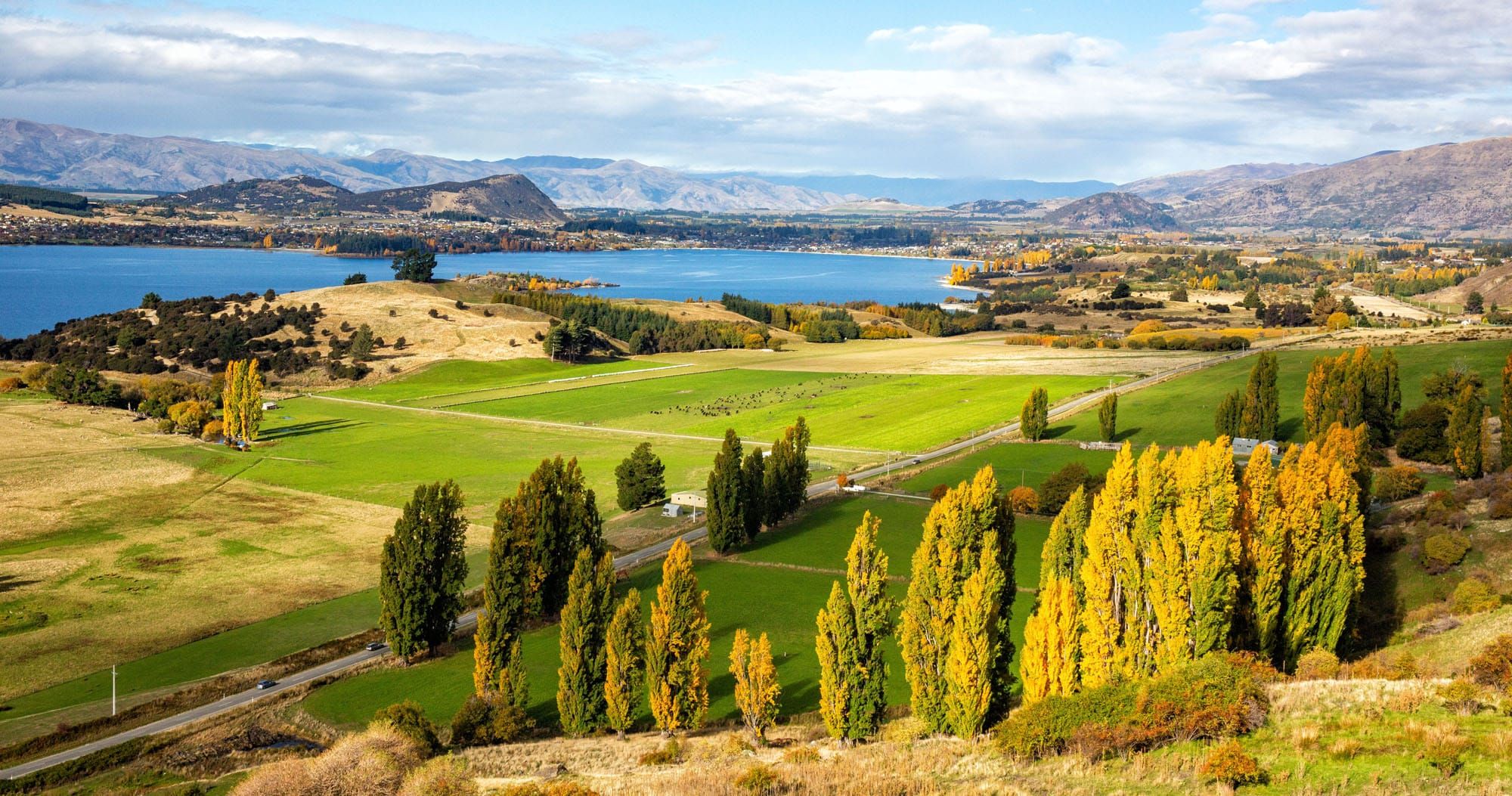 Featured image for “10 Day South Island New Zealand Itinerary: 4 Different Ways”