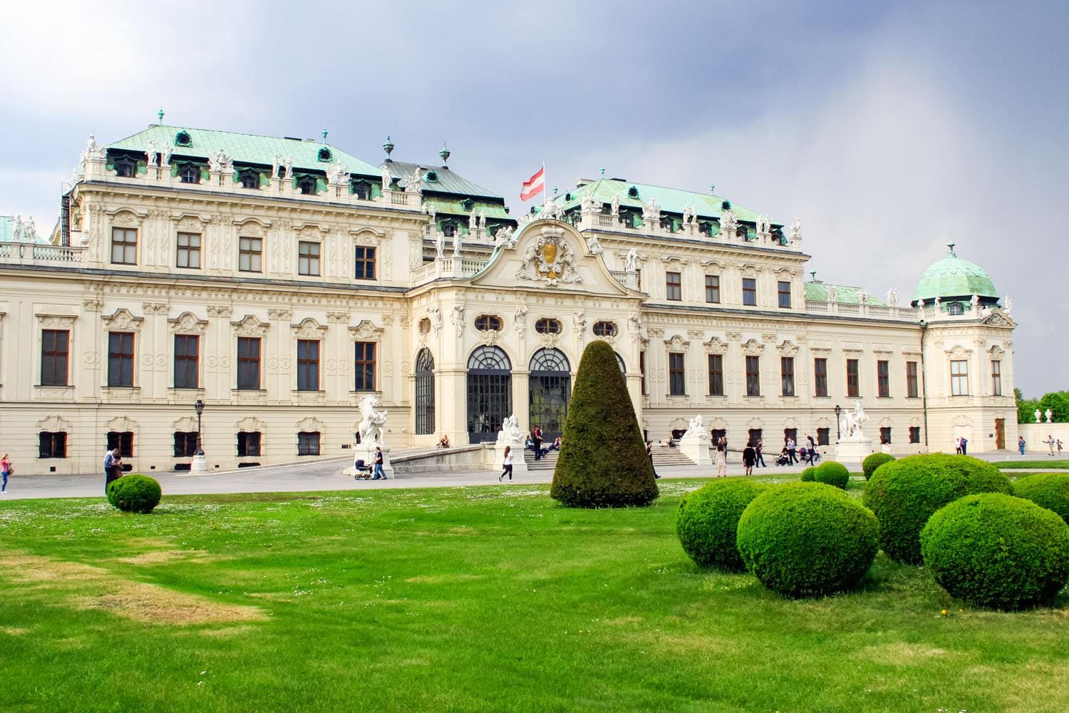 Belvedere Palace Vienna | Best Things to Do in Vienna