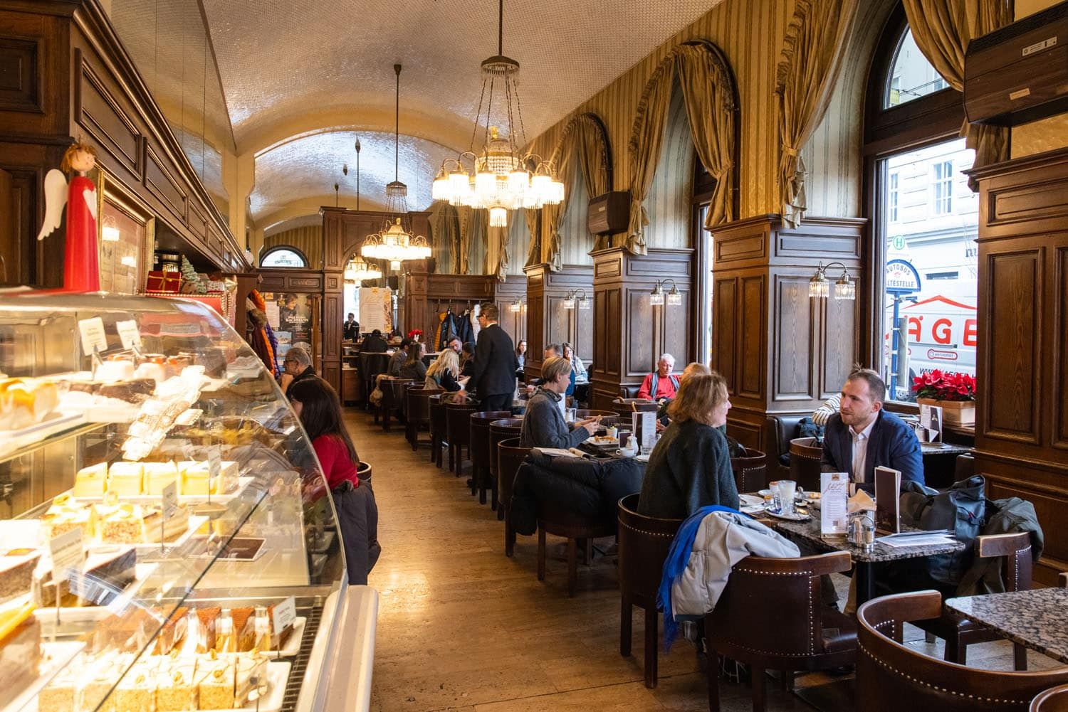 Cafe Schwarzenberg Vienna